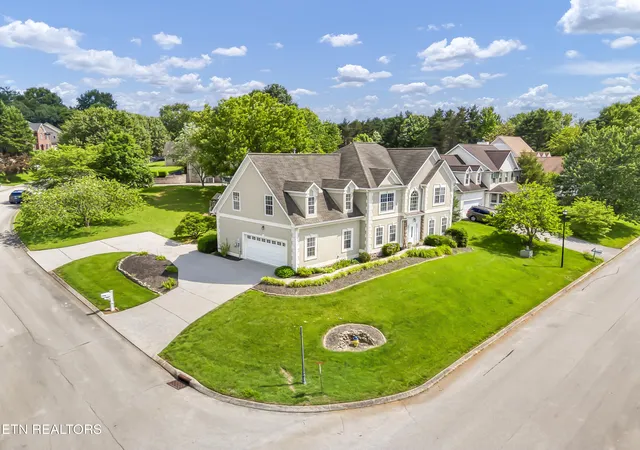 2nd image of 1838 Southcliff Dr, Maryville, TN 37803 | MLS# 1344524