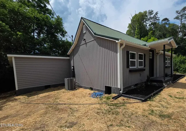 Homes for sale in Rocky Top, TN | 215 Longfield Rd Rd, Rocky Top, TN 37769 | MLS# 1341664