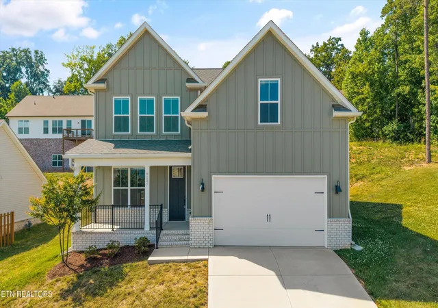 Homes for sale in Knoxville, TN | 8137 Chapel Hill Ln, Knoxville, TN 37938 | MLS# 1341225