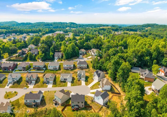 Homes for sale in Knoxville, TN | 8137 Chapel Hill Ln, Knoxville, TN 37938 | MLS# 1341225