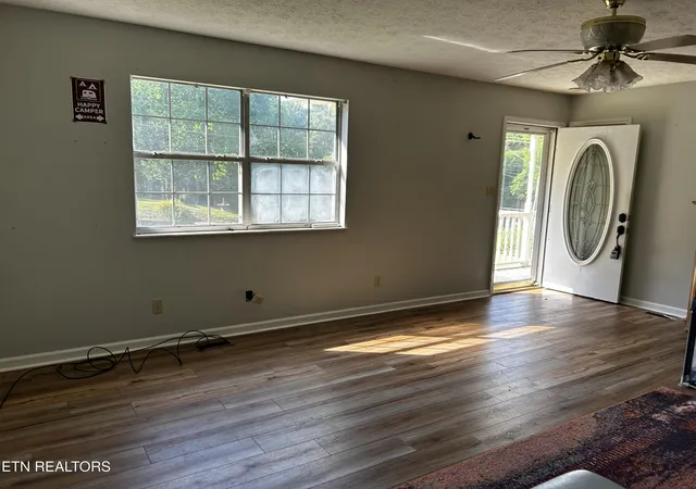 Photo 3 of Single family home for sale at 151 W Meeting St, Dandridge, TN 37725 | MLS# 1341240 | Listing updated on 2026-08-19