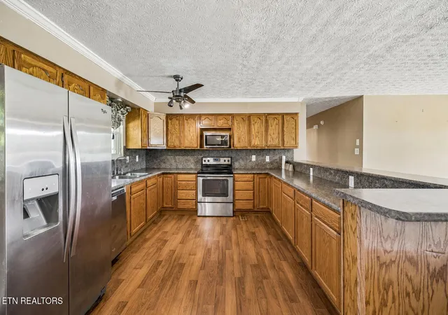 Photo 4 of Sale Pending at 6121 W Emory Rd, Knoxville, TN 37931 | MLS# 1341288 | Listing updated on 2026-09-13