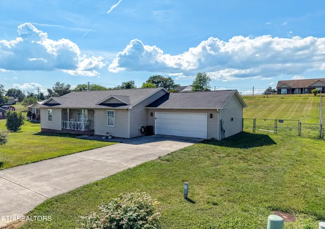 Homes for sale in Maryville, TN | 219 Twin Ridges Dr, Maryville, TN 37804 | MLS# 1341769