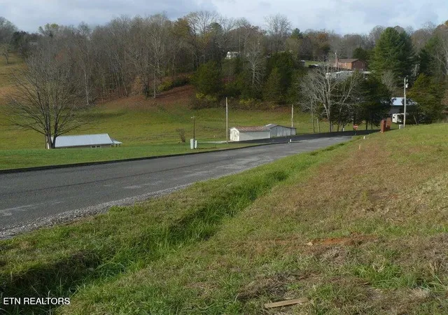 1st image of 117 Henley St, Tazewell, TN 37879 | MLS# 1341297