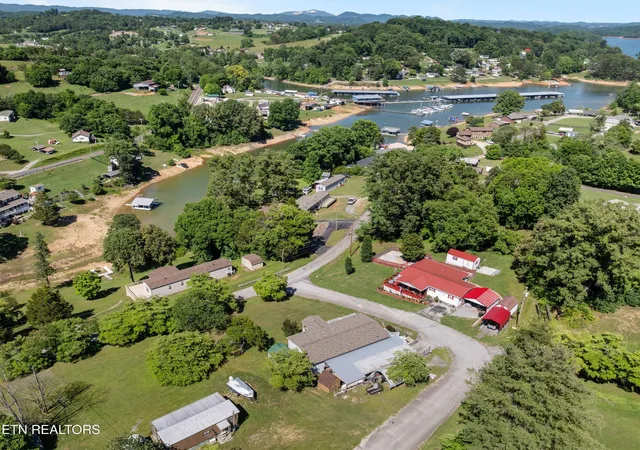 Homes for sale in Rutledge, TN | 142 Honey Creek Ln, Rutledge, TN 37861 | MLS# 1343612