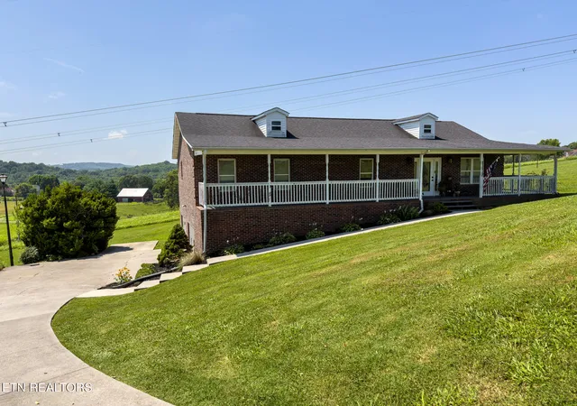 1st image of 185 Hillview Ln, Loudon, TN 37774 | MLS# 1346993