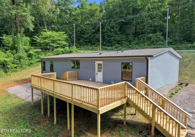Photo 2 of Single family home for sale at 260 Island Frd Rd, Rocky Top, TN 37769 | MLS# 1341519 | Listing updated on 2026-08-26