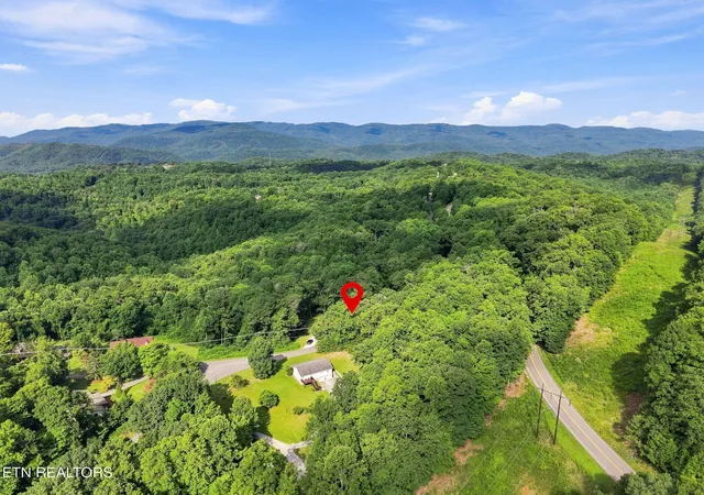 Photo 36 of Single family home for sale at 260 Island Frd Rd, Rocky Top, TN 37769 | MLS# 1341519 | Listing updated on 2026-08-26