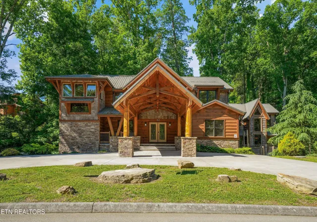 Photo 1 of Sale Pending at 2716 Dayne Dr, Sevierville, TN 37876 | MLS# 1341722 | Listing updated on 2026-09-14