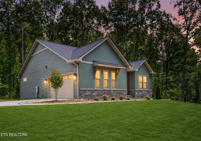 1st image of 30 Andover Ln, Crossville, TN 38558 | MLS# 1341553