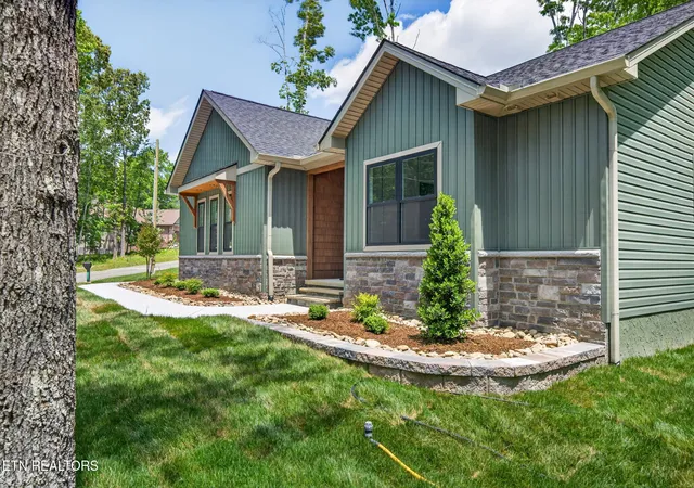 2nd image of 30 Andover Ln, Crossville, TN 38558 | MLS# 1341553