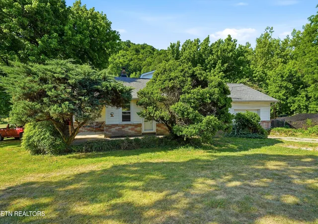 1st image of 9613 Norris Fwy, Powell, TN 37849 | MLS# 1341944
