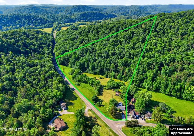 Single family home for sale at 9613 Norris Fwy, Powell, TN 37849 | MLS# 1341944