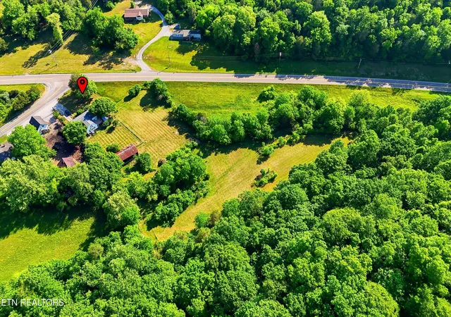 Photo 4 of Single family home for sale at 9613 Norris Fwy, Powell, TN 37849 | MLS# 1341944 | Listing updated on 2026-10-05