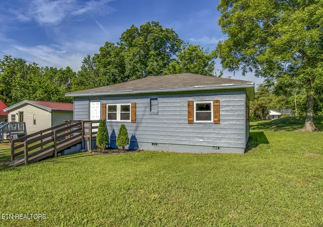 Homes for sale in Etowah, TN | 324 N Georgia Ave, Etowah, TN 37331 | MLS# 1342225