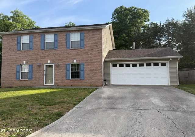 Photo 2 of Sale Pending at 5609 Still Meadow Ln, Knoxville, TN 37918 | MLS# 1341515 | Listing updated on 2026-09-13
