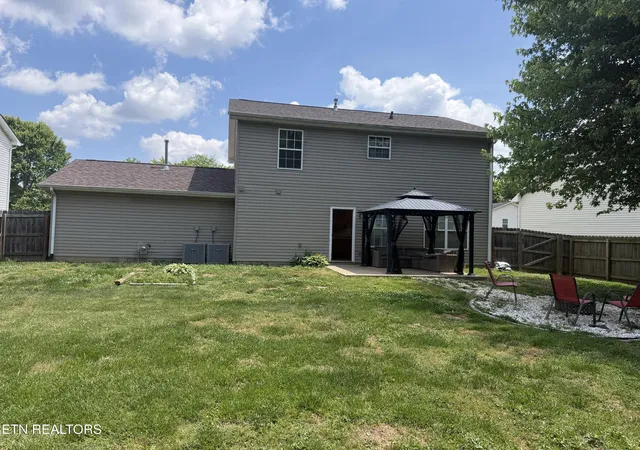 Photo 4 of Sale Pending at 5609 Still Meadow Ln, Knoxville, TN 37918 | MLS# 1341515 | Listing updated on 2026-09-13