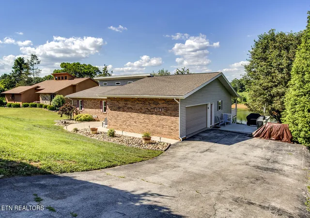 Homes for sale in Morristown, TN | 2582 Lakemont Cir, Morristown, TN 37814 | MLS# 1341975