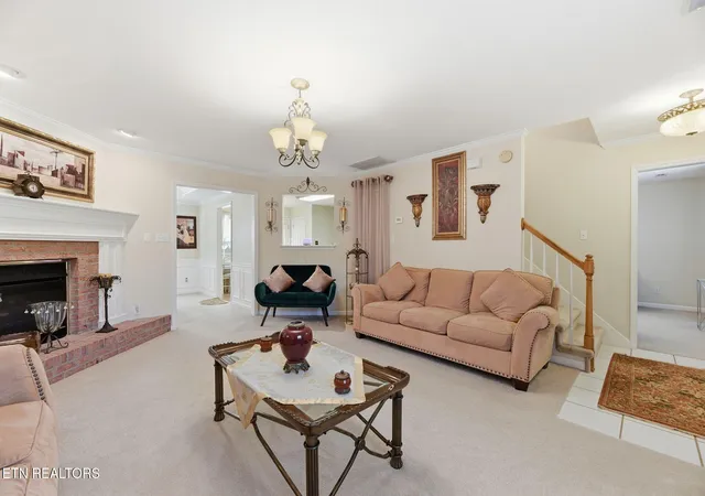 Photo 4 of Single family home for sale at 6328 Beehive Ln, Knoxville, TN 37923 | MLS# 1341909 | Listing updated on 2026-09-14