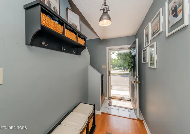 3rd image of 3106 Pleasant Trace Cir, Knoxville, TN 37912 | MLS# 1341922