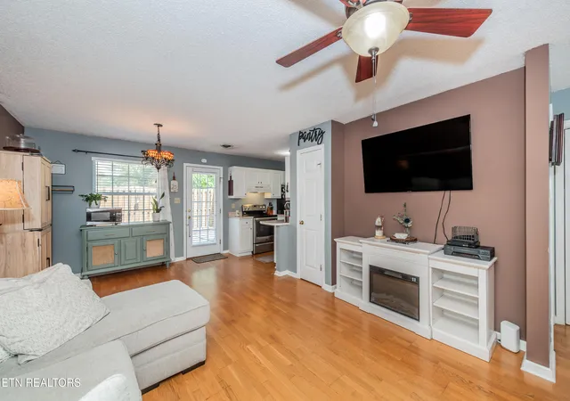 5th image of 3106 Pleasant Trace Cir, Knoxville, TN 37912 | MLS# 1341922