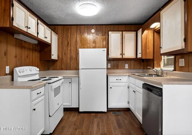 Photo 3 of Single family home for sale at 1372 Jamestown Hwy, Livingston, TN 38570 | MLS# 1341551 | Listing updated on 2026-09-08