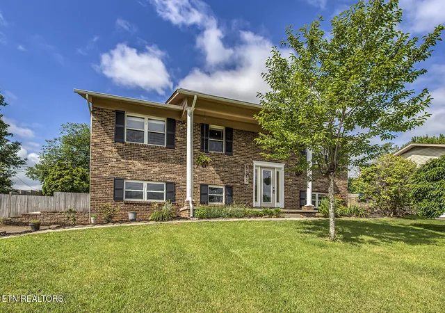 Homes for sale in Powell, TN | 7753 Cranley Rd, Powell, TN 37849 | MLS# 1342808