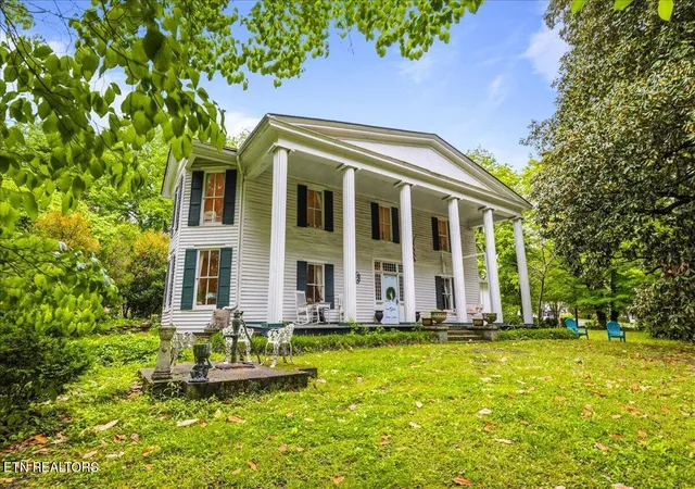 Homes for sale in Oliver Springs, TN | 104 Morgan St, Oliver Springs, TN 37840 | MLS# 1341629