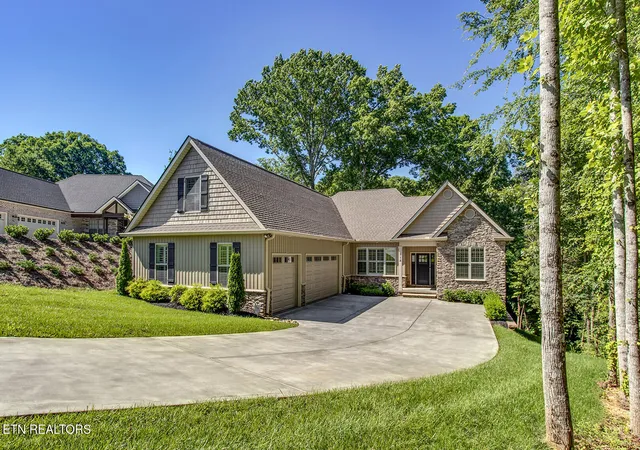 Photo 3 of Sale Pending at 312 Elokwa Ln, Loudon, TN 37774 | MLS# 1343815 | Listing updated on 2026-10-06