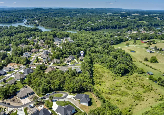 Photo 60 of Sale Pending at 312 Elokwa Ln, Loudon, TN 37774 | MLS# 1343815 | Listing updated on 2026-10-06