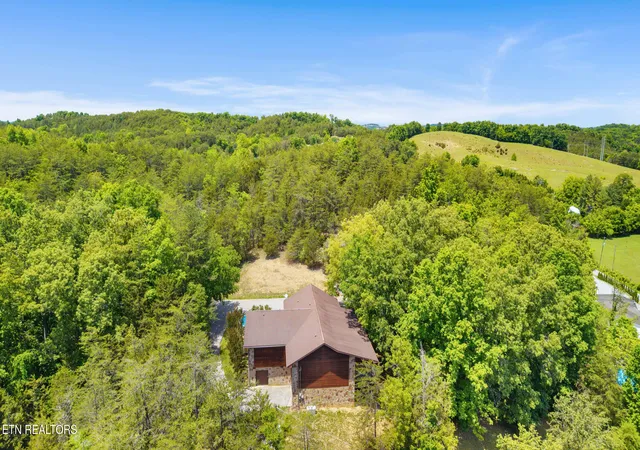 Photo 1 of Single family home for sale at 646 Parton Holw Rd, Sevierville, TN 37876 | MLS# 1341661 | Listing updated on 2026-05-21