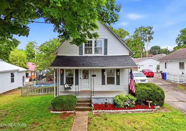 3rd image of 1450 Dalton St, Alcoa, TN 37701 | MLS# 1341676