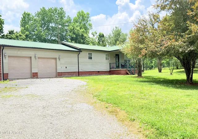 Homes for sale in Pioneer, TN | 162 Charlie Byrd Ln, Pioneer, TN 37847 | MLS# 1342931