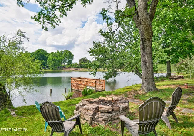 Photo 3 of Single family home for sale at 50 Lake St, Crossville, TN 38572 | MLS# 1341908 | Listing updated on 2026-09-16