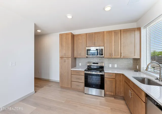 5th image of 515 Cafego Pl #401, Knoxville, TN 37902 | MLS# 1341827