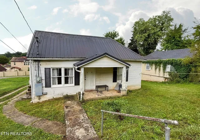 4th image of 313 W Walden St, La Follette, TN 37766 | MLS# 1342339