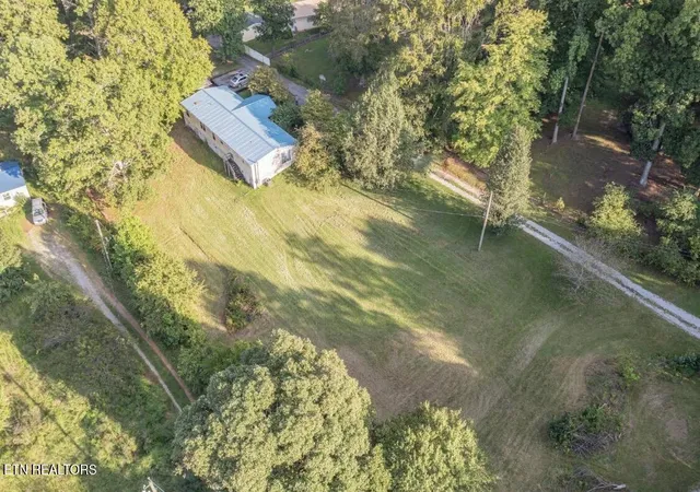 Homes for sale in Strawberry Plains, TN | 904 Woodview Wy, Strawberry Plains, TN 37871 | MLS# 1342067