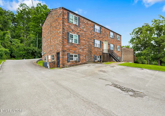 3rd image of 410 Dry Gap Pike, Knoxville, TN 37912 | MLS# 1342789