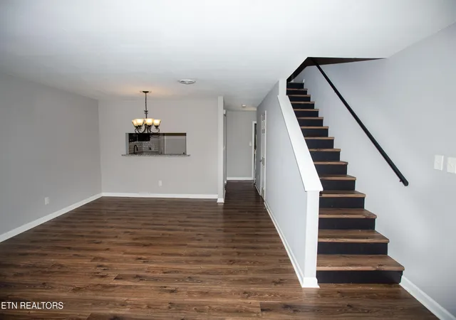 Photo 4 of Single family home for sale at 429 Bramblewood Ln, Knoxville, TN 37922 | MLS# 1342177 | Listing updated on 2026-05-24