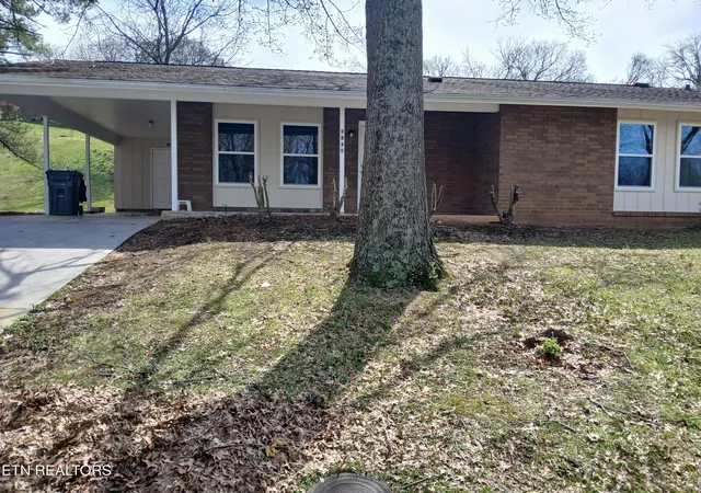 Single family home for sale at 1940 Bethel Ave, Knoxville, TN 37915 | MLS# 1342120