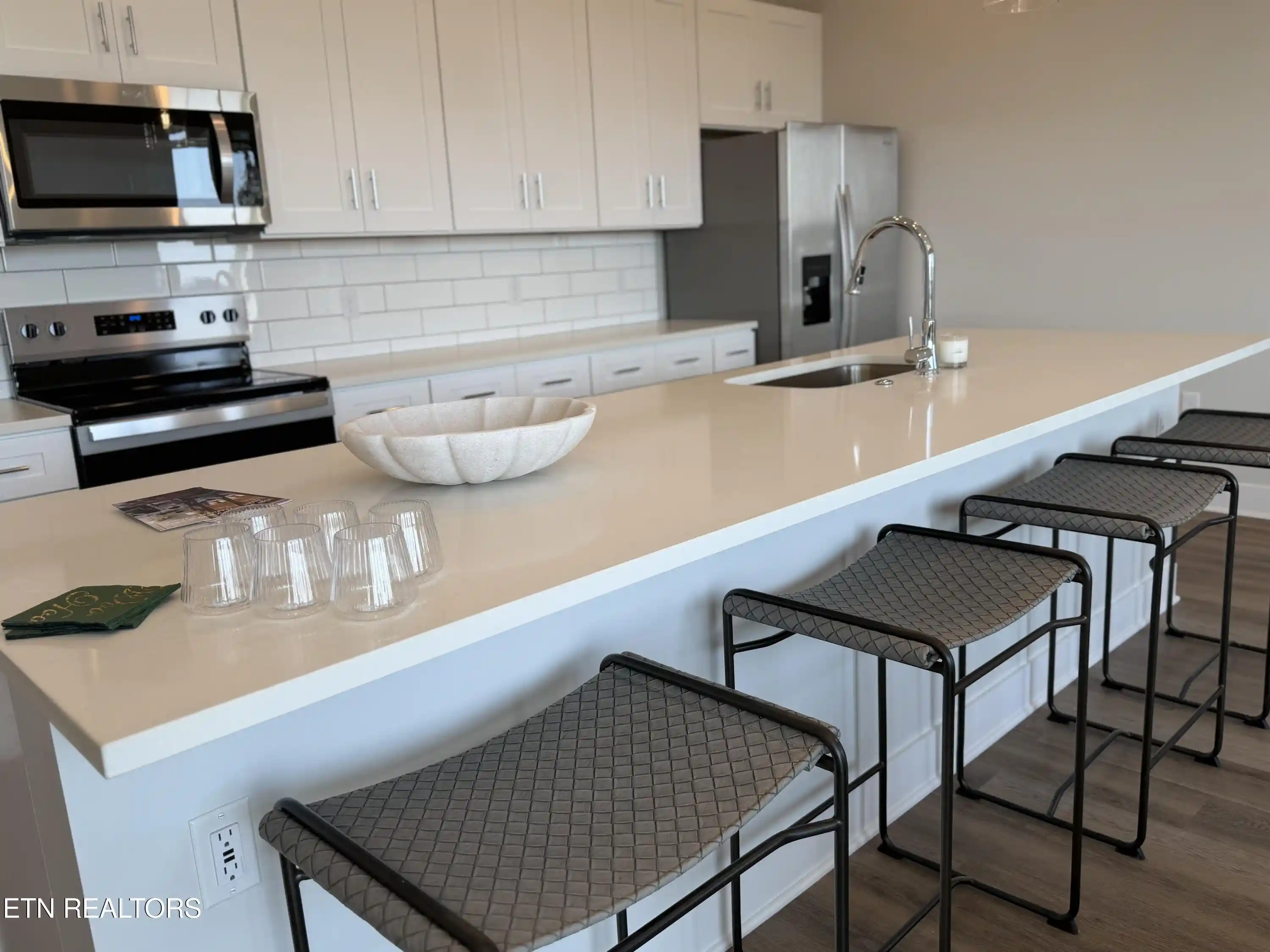 Listing Photo 31 - Condo for sale in 327 W Smt Hl Dr located at 327 W Smt Hl Dr, Knoxville, TN 37902 - Unit #706