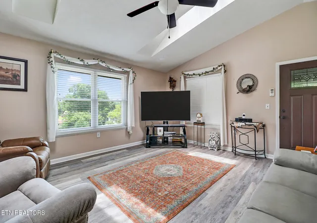 Photo 4 of Single family home for sale at 8424 Cherokee Tr, Crossville, TN 38572 | MLS# 1342263 | Listing updated on 2026-10-01