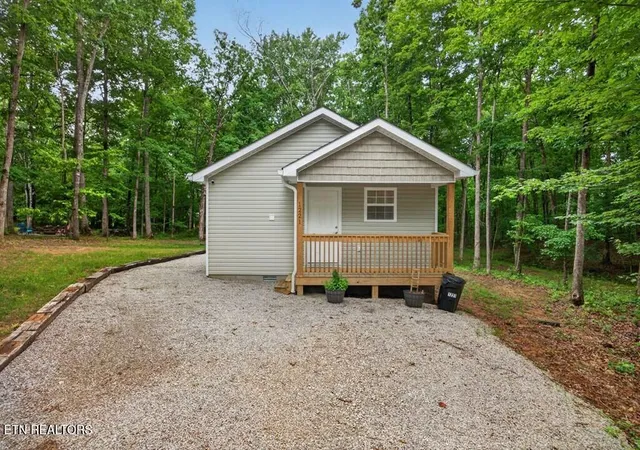 3rd image of 1211/1221 Camp Belle Air Rd, Sparta, TN 38583 | MLS# 1342517