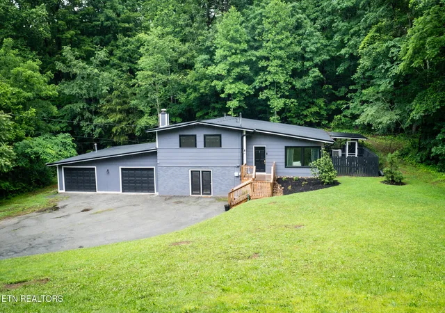 Homes for sale in Rocky Top, TN | 304 Cumberland View Estates, Rocky Top, TN 37769 | MLS# 1342478