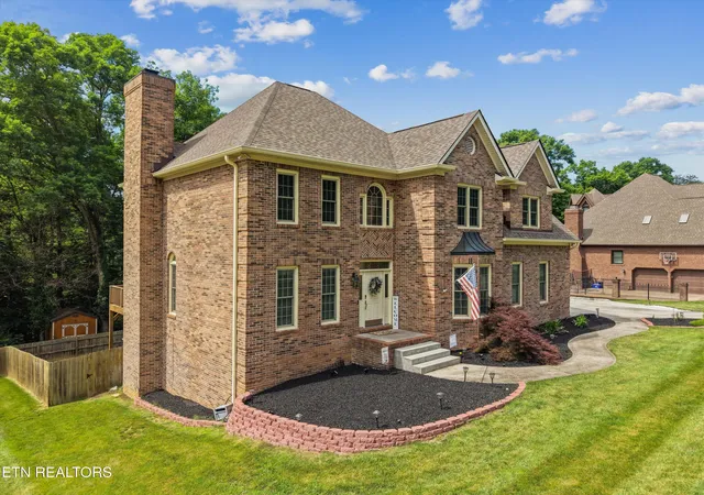 Photo 3 of Sale Pending at 38 Palisades Pkwy, Oak Ridge, TN 37830 | MLS# 1342337 | Listing updated on 2026-07-11