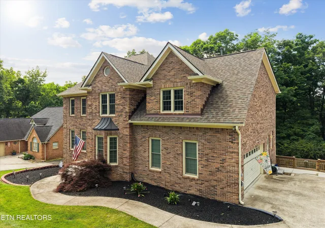 Photo 4 of Sale Pending at 38 Palisades Pkwy, Oak Ridge, TN 37830 | MLS# 1342337 | Listing updated on 2026-07-11