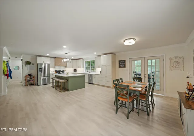 Photo 4 of Sale Pending at 12200 Yarnell Rd, Knoxville, TN 37932 | MLS# 1342317 | Listing updated on 2026-09-18