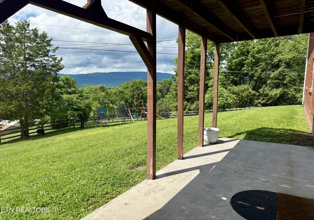 Photo 3 of Single family home for sale at 264 Norfolk Cir, Harrogate, TN 37752 | MLS# 1342950 | Listing updated on 2026-09-22