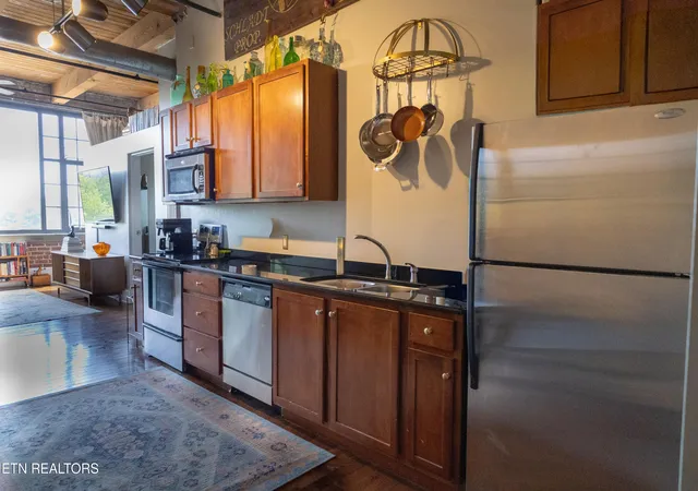 2nd image of 1060 Worlds Fair Park Dr #206, Knoxville, TN 37916 | MLS# 1342397