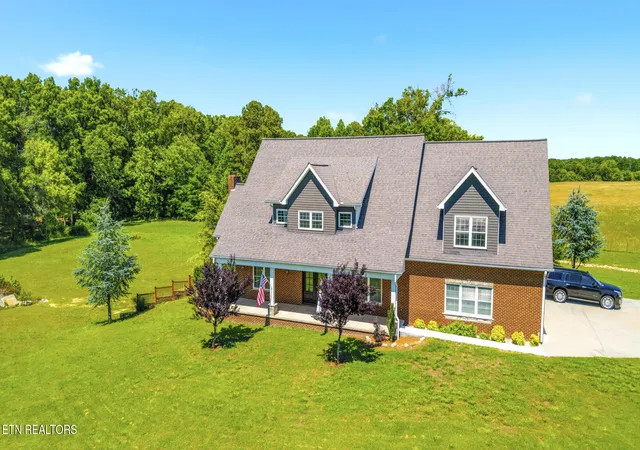Photo 1 of Single family home for sale at 3068 Beecarter Rd, Dandridge, TN 37725 | MLS# 1342612 | Listing updated on 2026-09-18